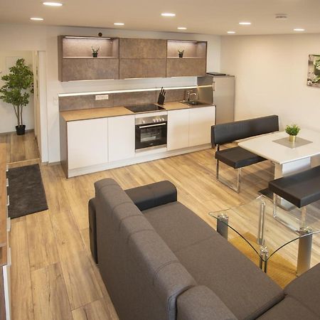 Modern Old Town Apartment Hall in Tirol Bagian luar foto