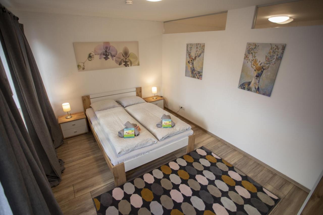Modern Old Town Apartment Hall in Tirol Bagian luar foto