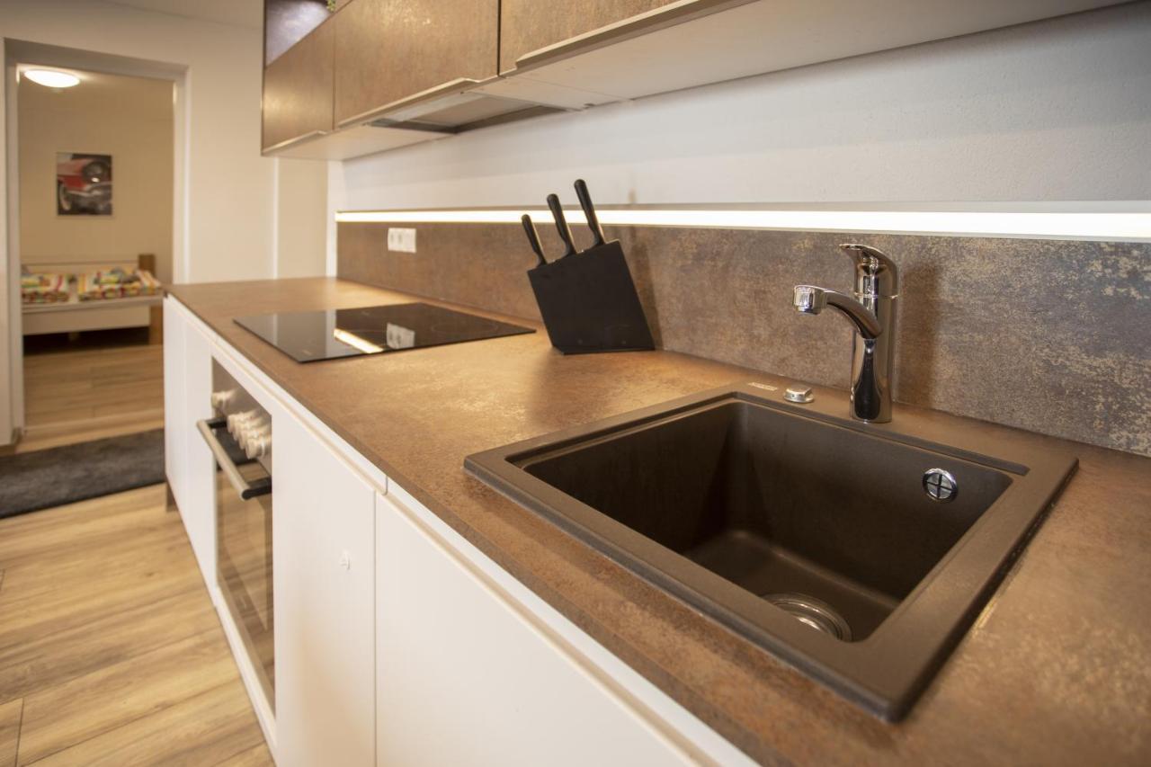 Modern Old Town Apartment Hall in Tirol Bagian luar foto