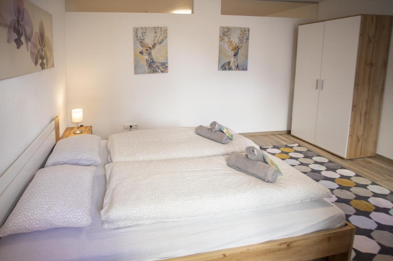 Modern Old Town Apartment Hall in Tirol Bagian luar foto