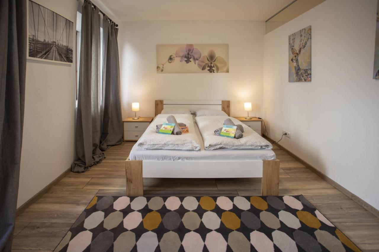 Modern Old Town Apartment Hall in Tirol Bagian luar foto